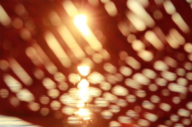 keep-a-room-facing-the-sun-cool